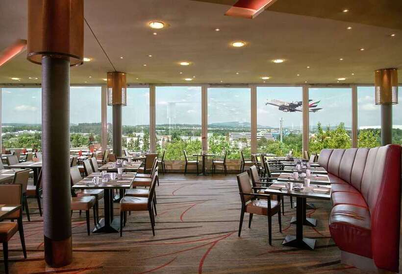 בית מלון כפרי Hilton Zurich Airport