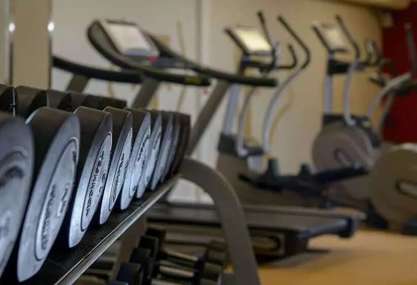 Отель Hilton Zurich Airport