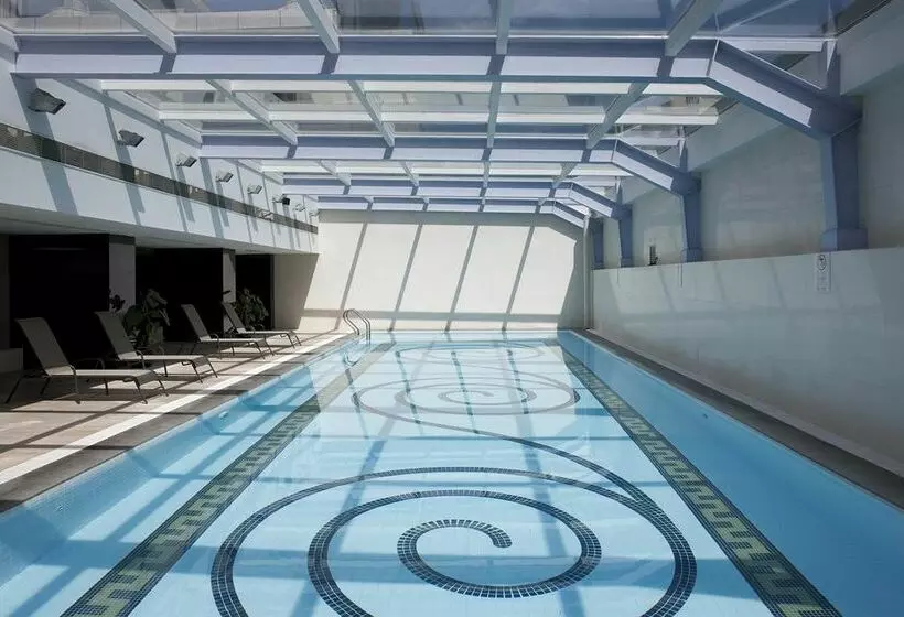 Hotel Holiday Inn Central Plaza