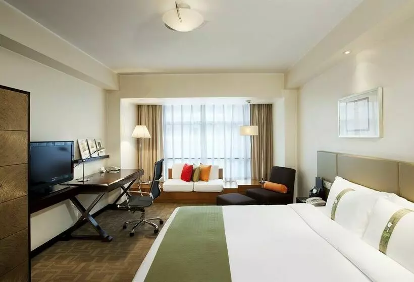 Hotel Holiday Inn Central Plaza