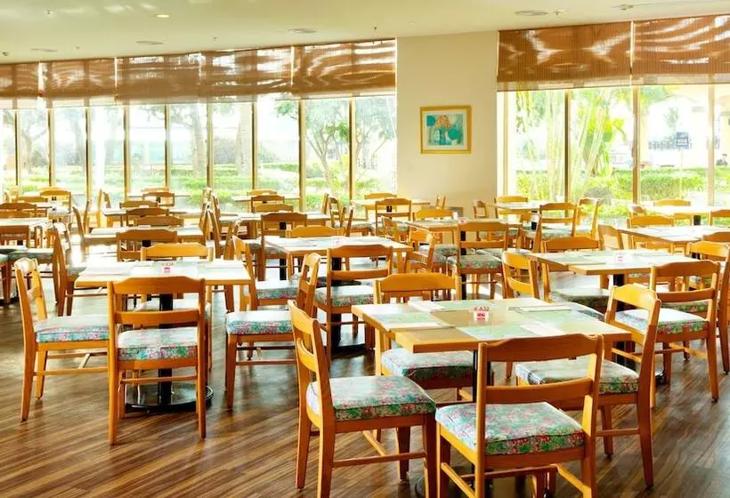 هتل Howard Beach Resort Kenting