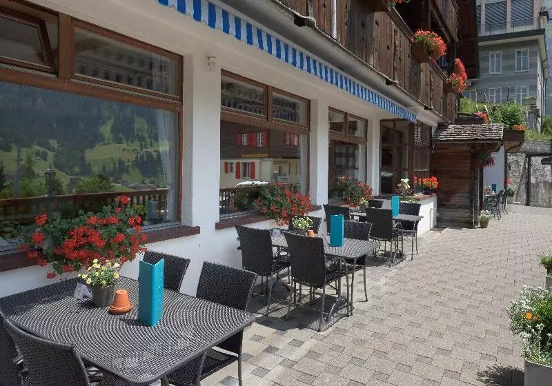 Otel Jungfrau Lodge, Swiss Mountain