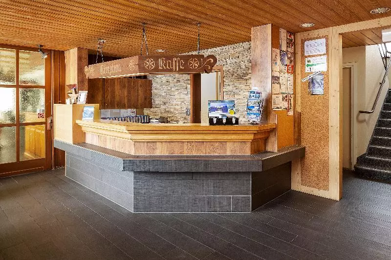 Otel Jungfrau Lodge, Swiss Mountain