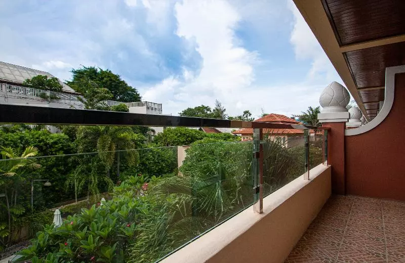 בית מלון כפרי Karon Sea Sands Resort Sha Plus