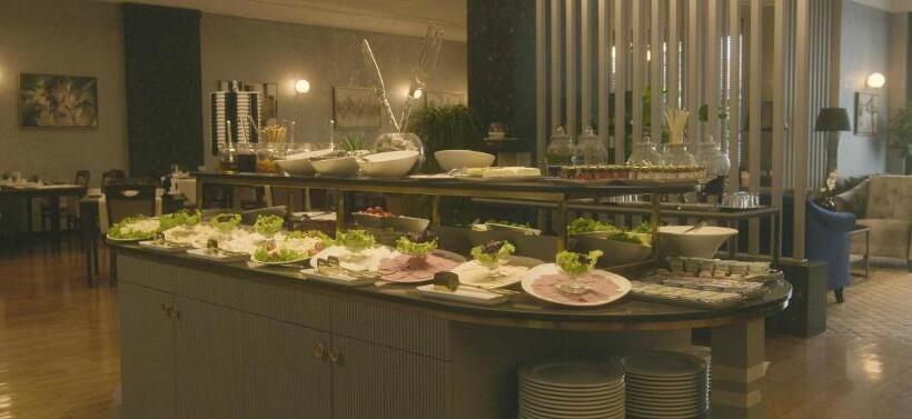 The Wings Hotels Neva Palas