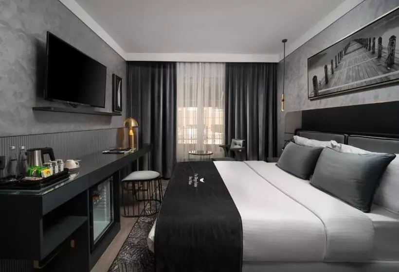 The Wings Hotels Neva Palas