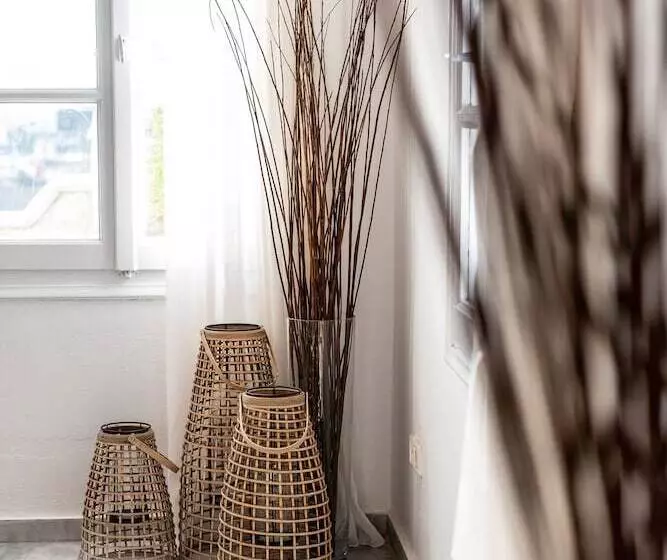 ホテル San Antonio Summerland