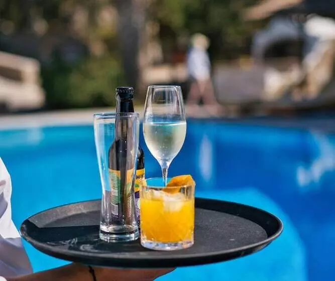 ホテル San Antonio Summerland