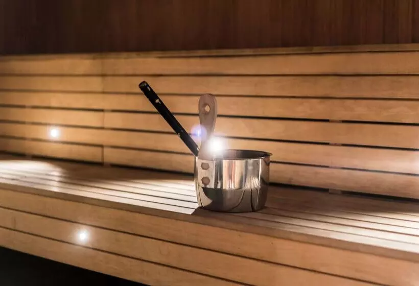 ホテル Scandic Upplands Väsby