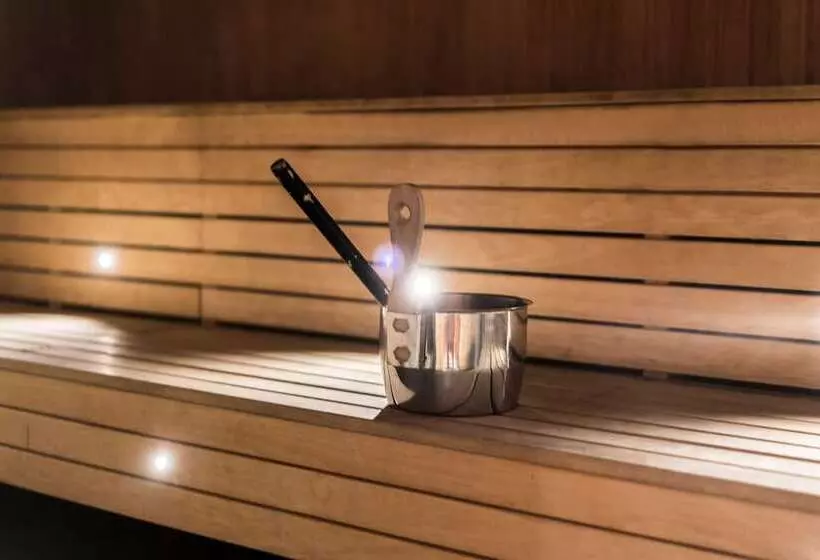 ホテル Scandic Upplands Väsby