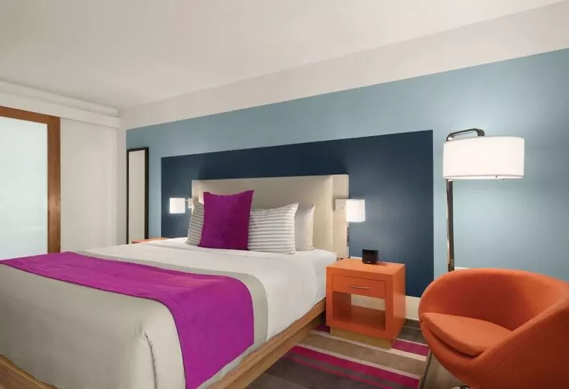 هتل Tryp By Wyndham Isla Verde