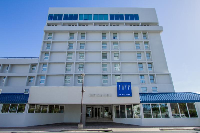 هتل Tryp By Wyndham Isla Verde