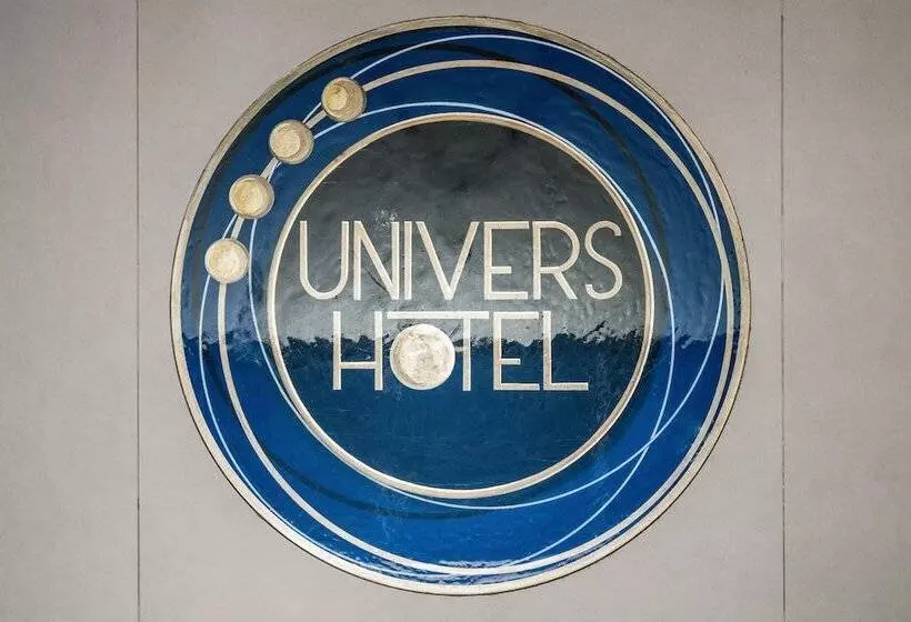 فندق Univers