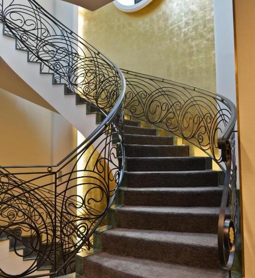 هتل Warwick Ankara