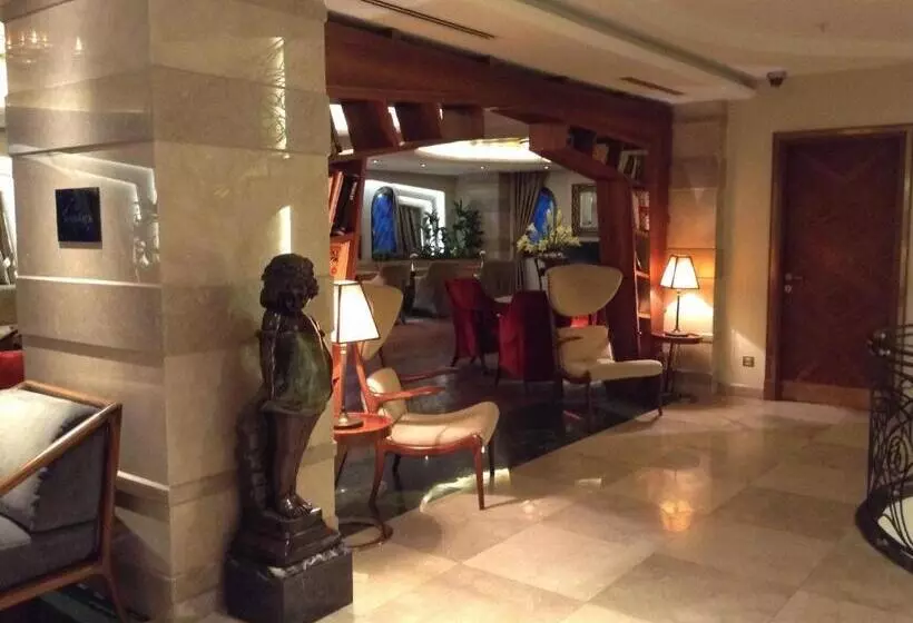 בית מלון כפרי Warwick Ankara