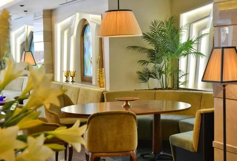 בית מלון כפרי Warwick Ankara