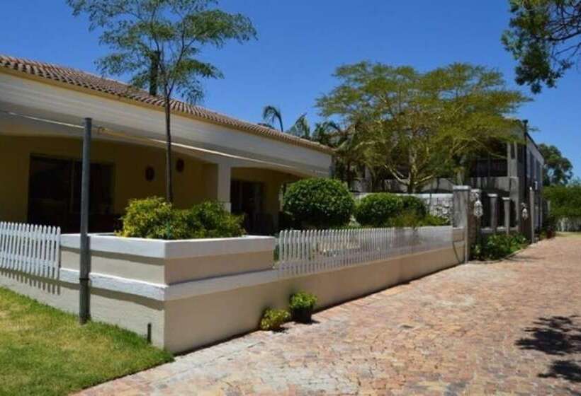 African Palm Cottage