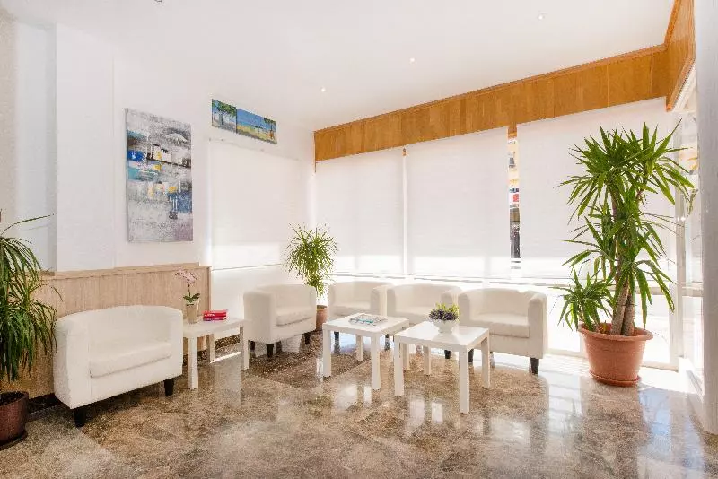 Apartamentos Cala Blanco