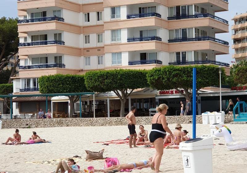 Apartamentos Cala Blanco