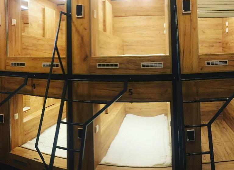 Capsule Hostel Top Wenceslas Square