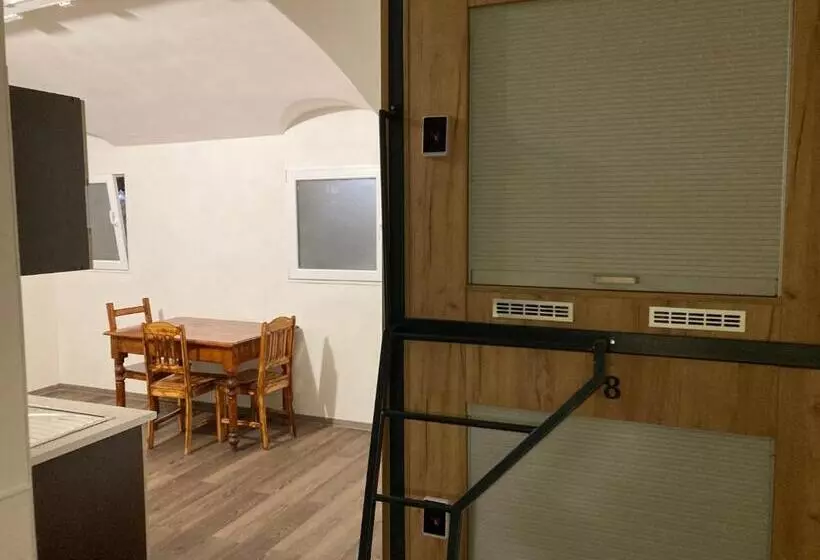 Capsule Hostel Top Wenceslas Square