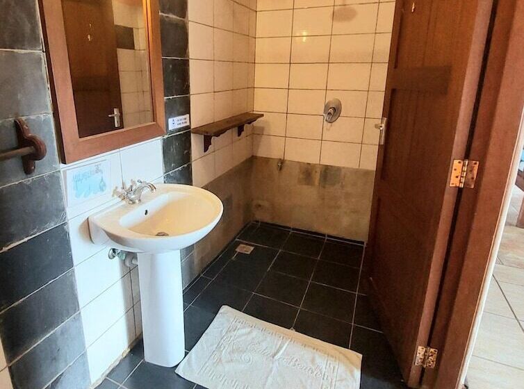 Galawa Beach Apartments