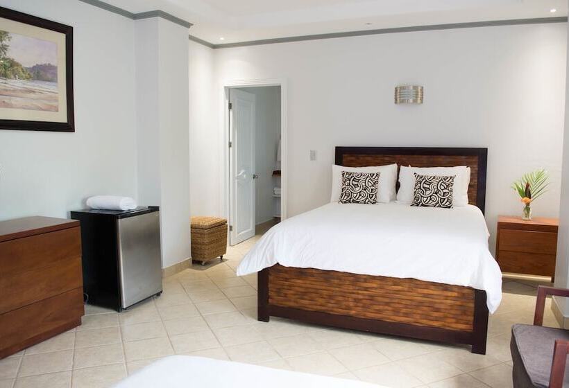 هتل Carver Suites