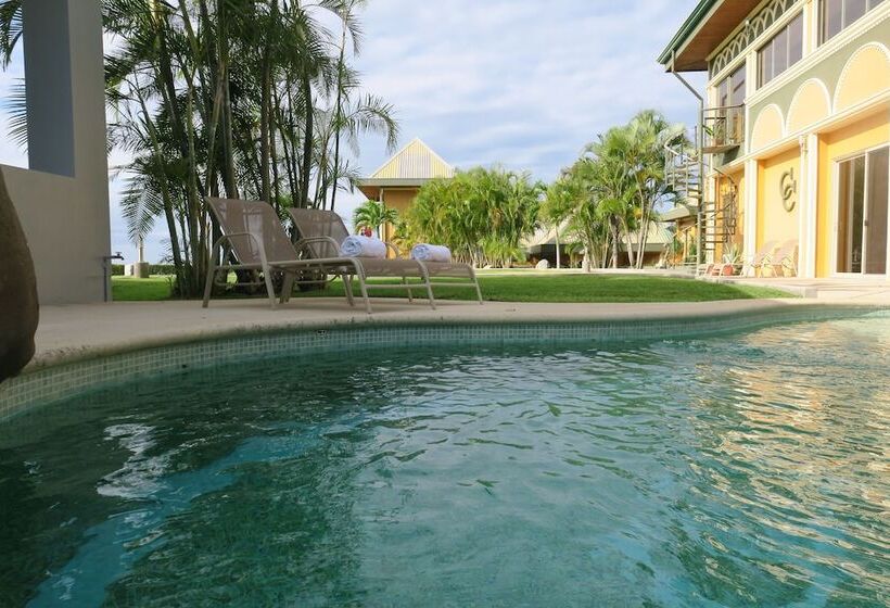 هتل Carver Suites