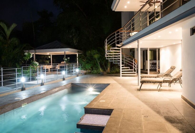 بنسيون Casa Cielo