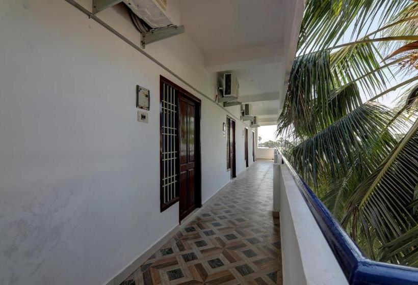 پانسیون Compact Studio Home Near Kirumabakkam