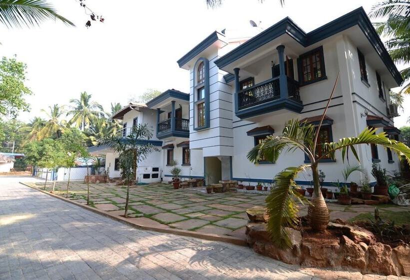 פנסיון Mistral Holidays