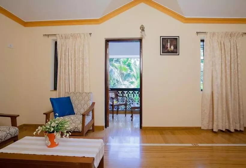 Majatalo Mistral Holidays