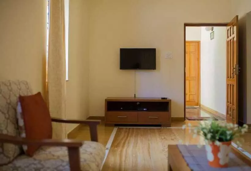 Majatalo Mistral Holidays