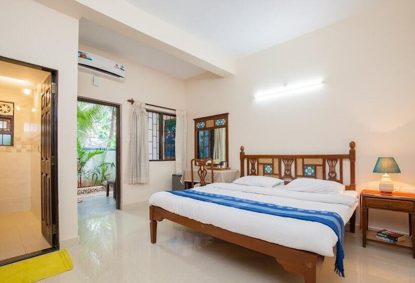 פנסיון Mistral Holidays