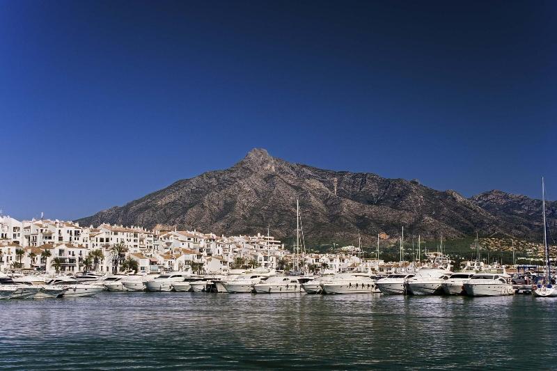 Пансион Total Marbella Suites Noise Isolation