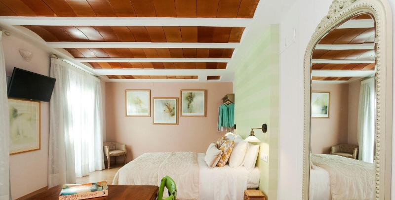 Пансион Total Marbella Suites Noise Isolation