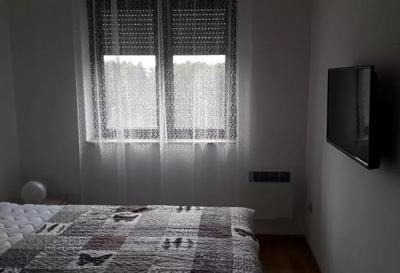 Apartman Nana Svetogorska 19 ,stan 17