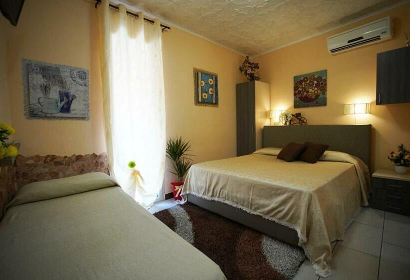 تختخواب و صبحانه Blue Hive