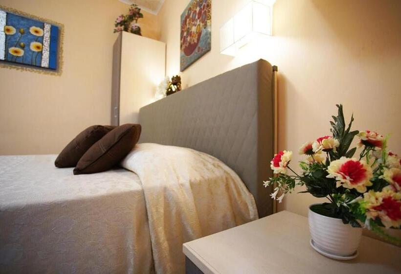 تختخواب و صبحانه Blue Hive