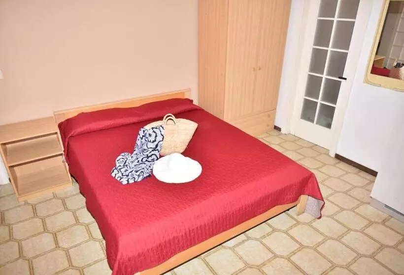 Macrinum Green Marine