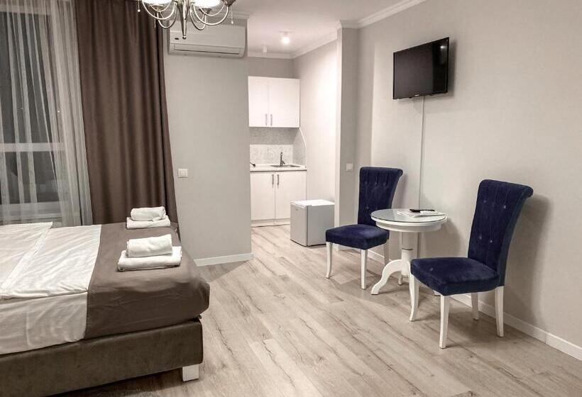 Opera Center Hotel & Apartments