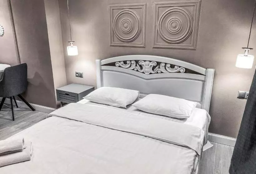 Opera Center Hotel & Apartments