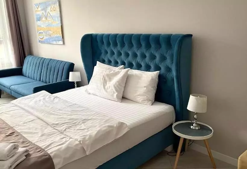 Opera Center Hotel & Apartments