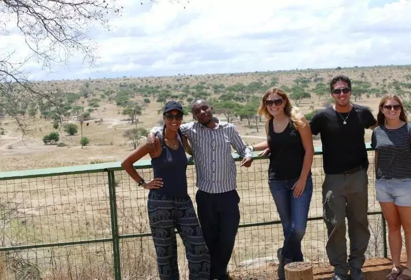 پانسیون Arusha Holiday Safari