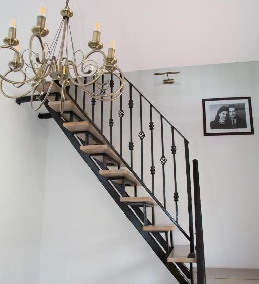 بنسيون Cosbuc Residence & Villa