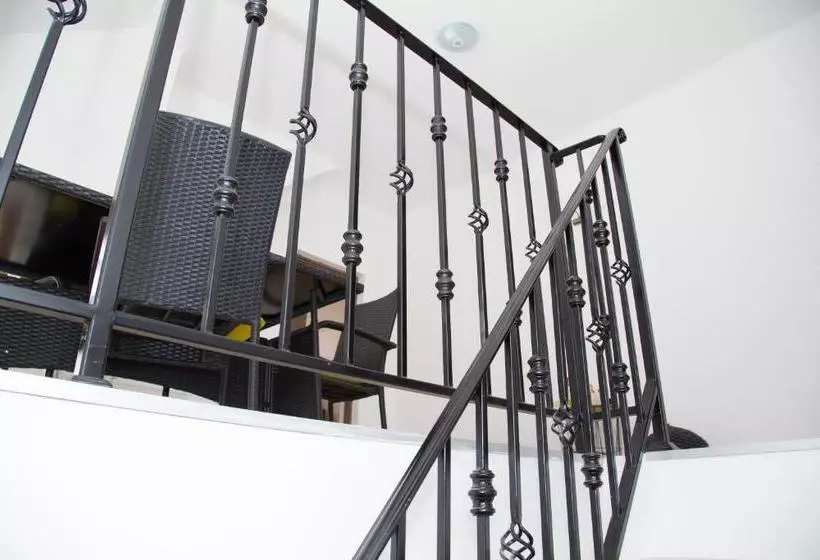 Pensiune Cosbuc Residence & Villa