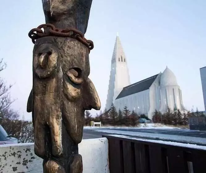 پانسیون Eric The Red Guesthouse