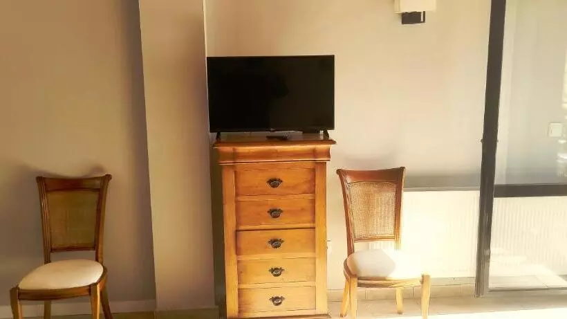 ペンション Estudios Ermitabarri