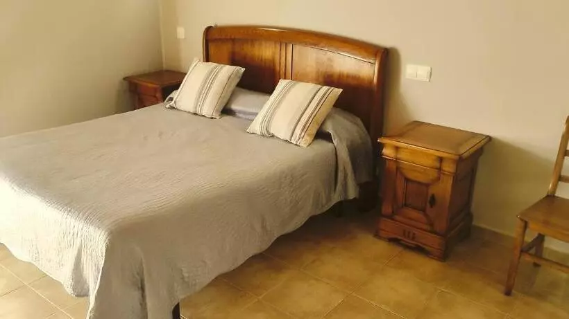 ペンション Estudios Ermitabarri