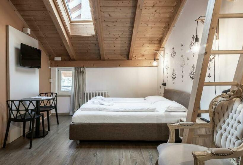 پانسیون Stay Cooper L Goethe Guesthouse